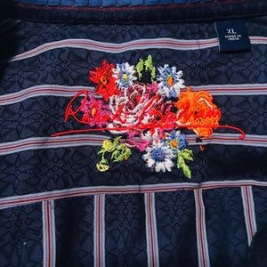 Robert Graham long sleeve L (fits like XL)